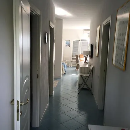 Pithecusa Apartment *